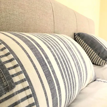 Shore House - Beautiful 3 Bedroom House With Parking And Garden, Close To Centre * פילי